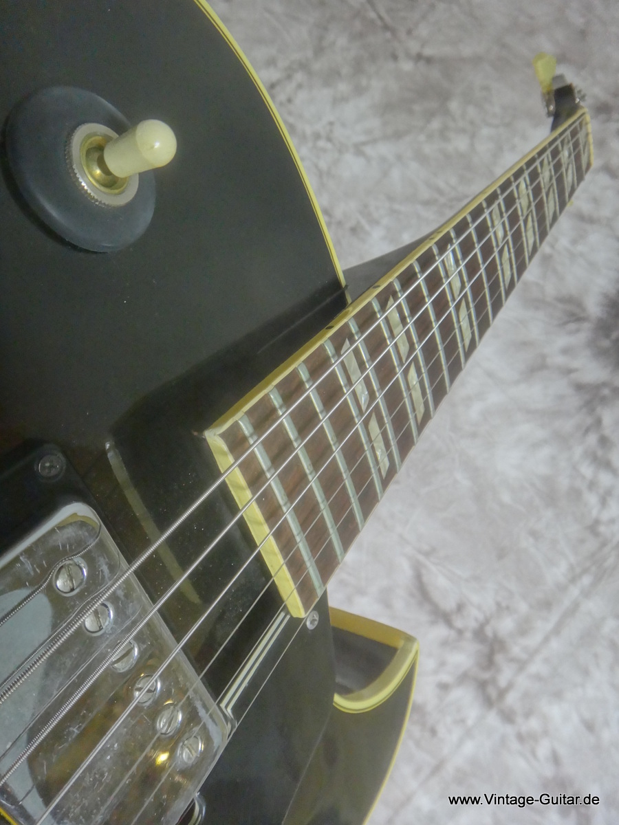 Gibson-ES-175D-sunburst-1974-012.JPG