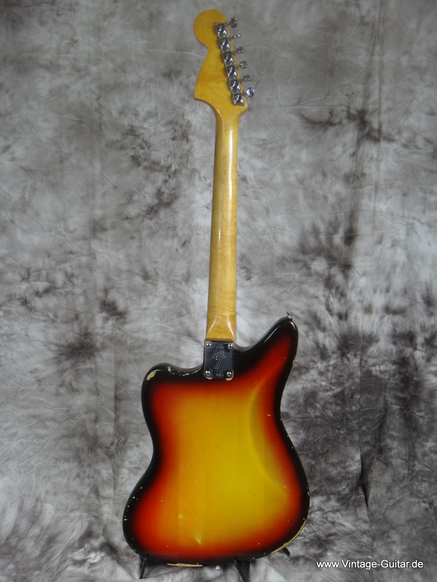 Fender-Jaguar-1966-sunburst-004.JPG