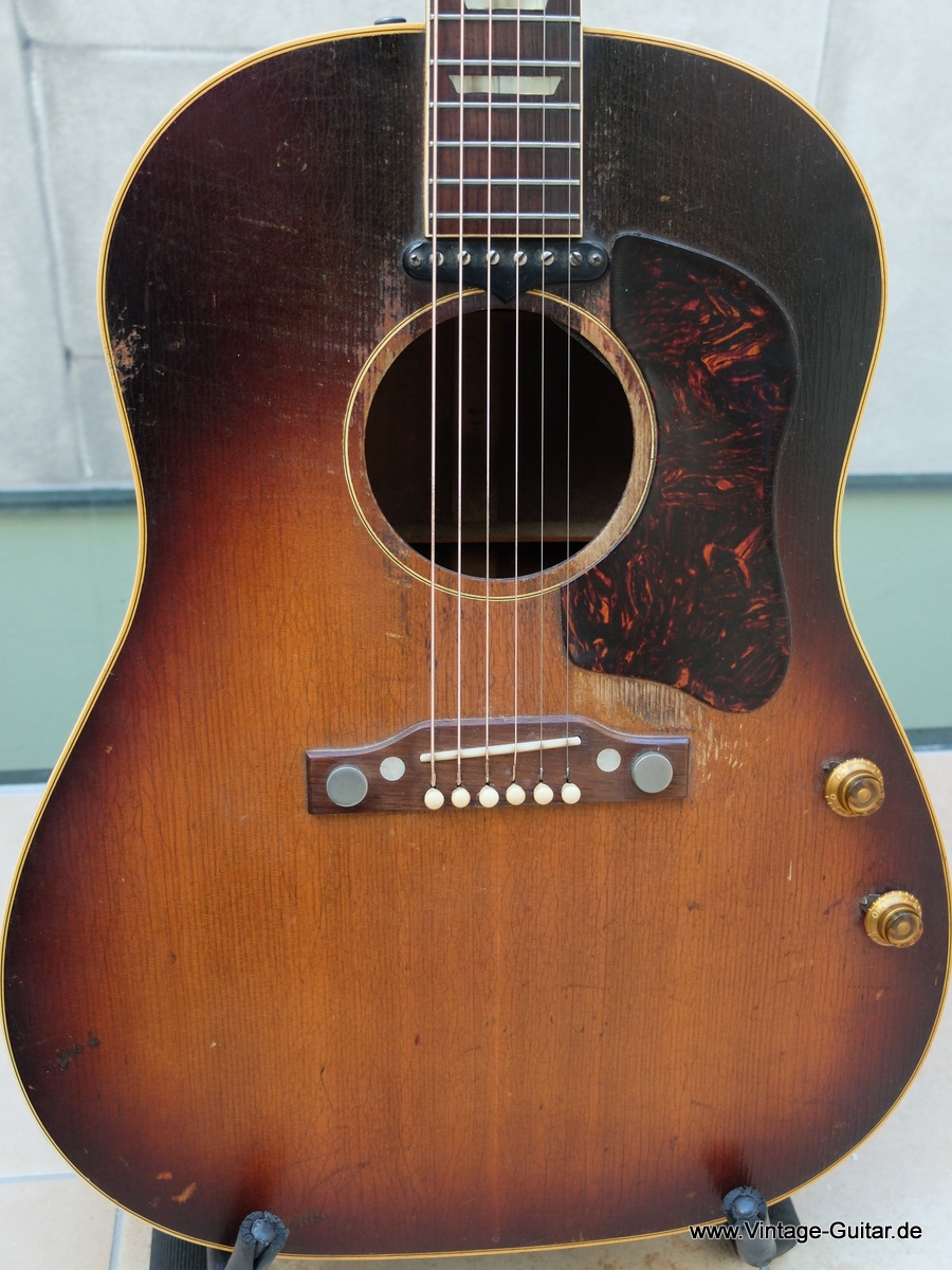 Gibson-J-160-E-1956-003.jpg