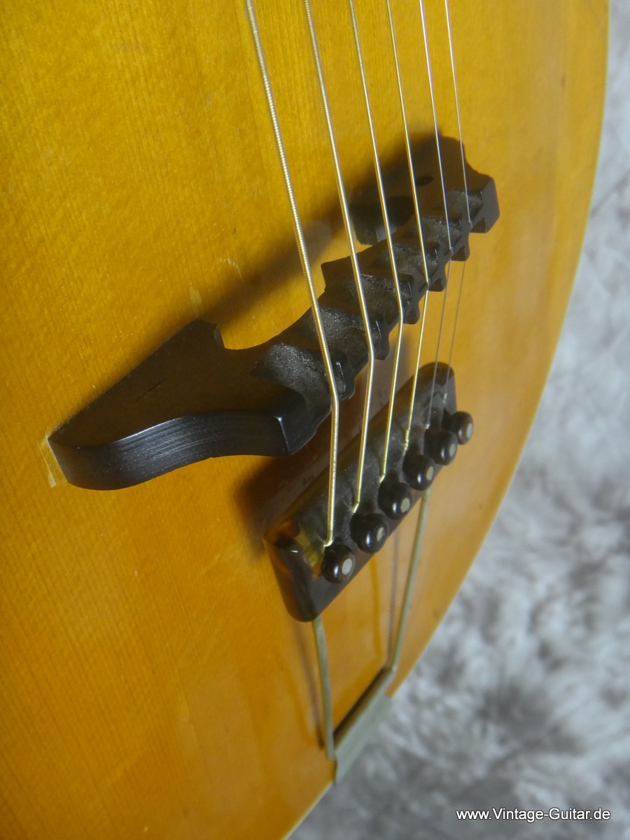 Gibson-L-1-1918-archtop-guitar-natural-008.JPG