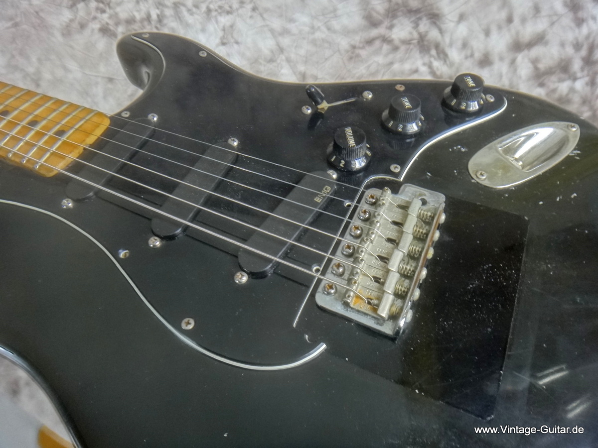 Fender-Stratocaster-1982-Dan-Smith-black-006.JPG