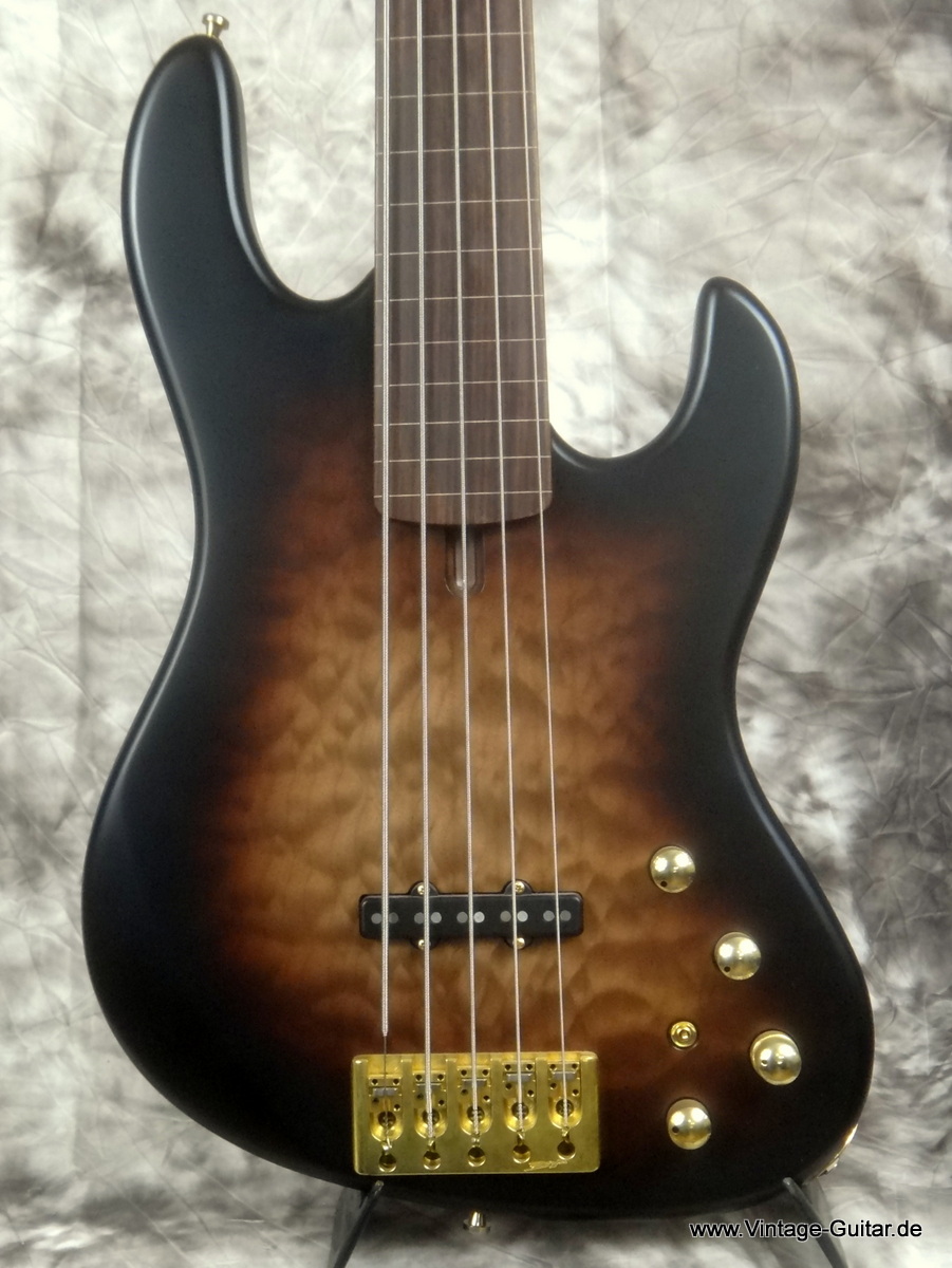 Boerjes-Bass-JB-Custom-5-002.JPG