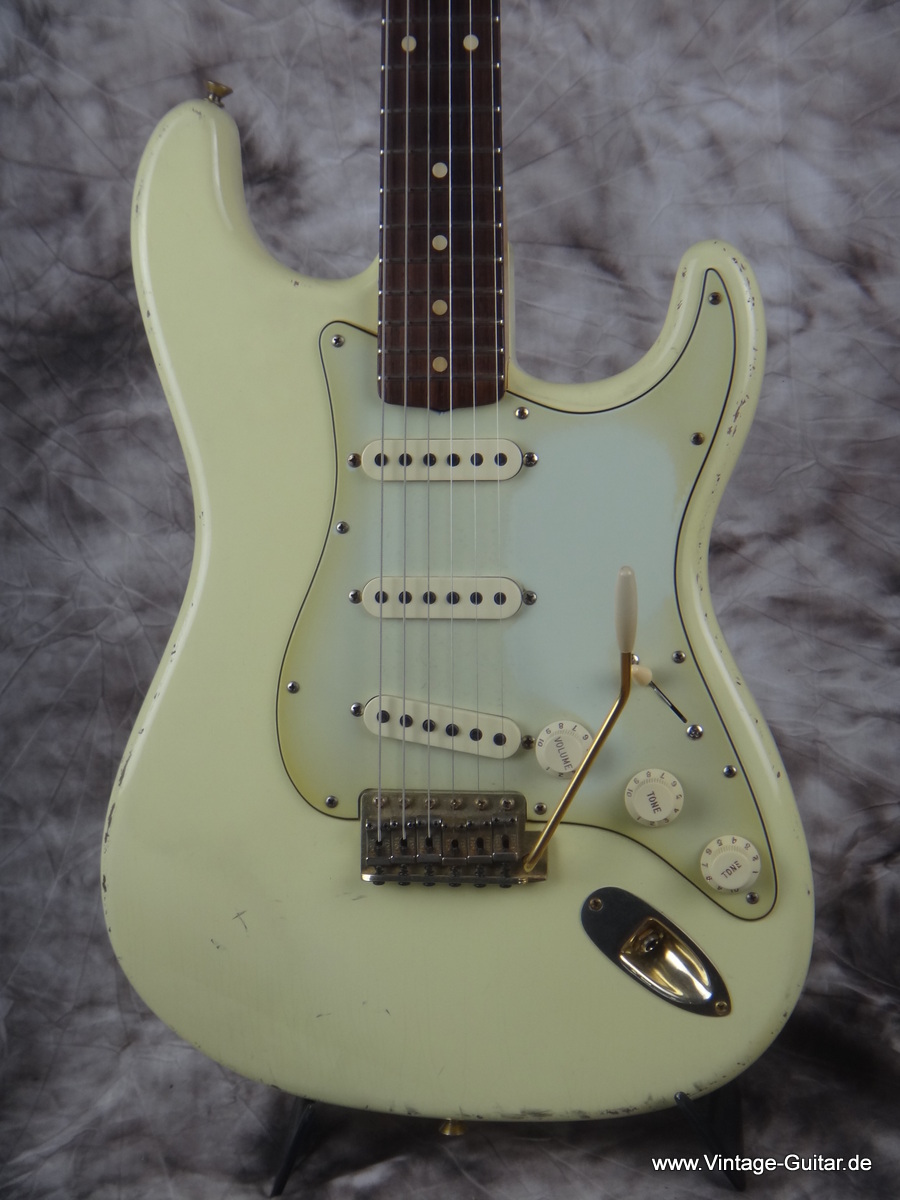 Fender-Stratocaster-1959-Reissue-Relic-2006-017.JPG