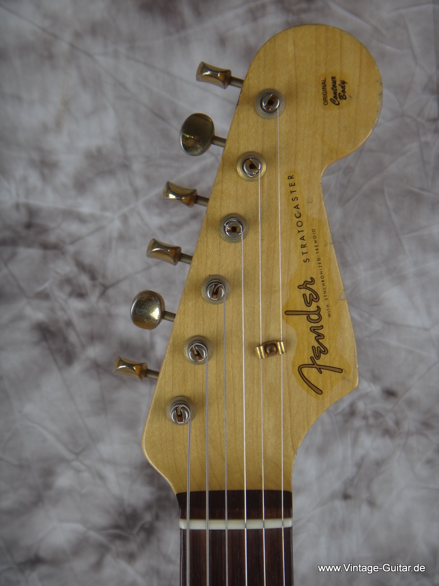 Fender-Stratocaster-1959-Resiisue-Relic-2006-019.JPG