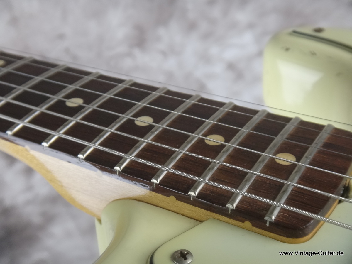 Fender-Stratocaster-1959-Resiisue-Relic-2006-023.JPG
