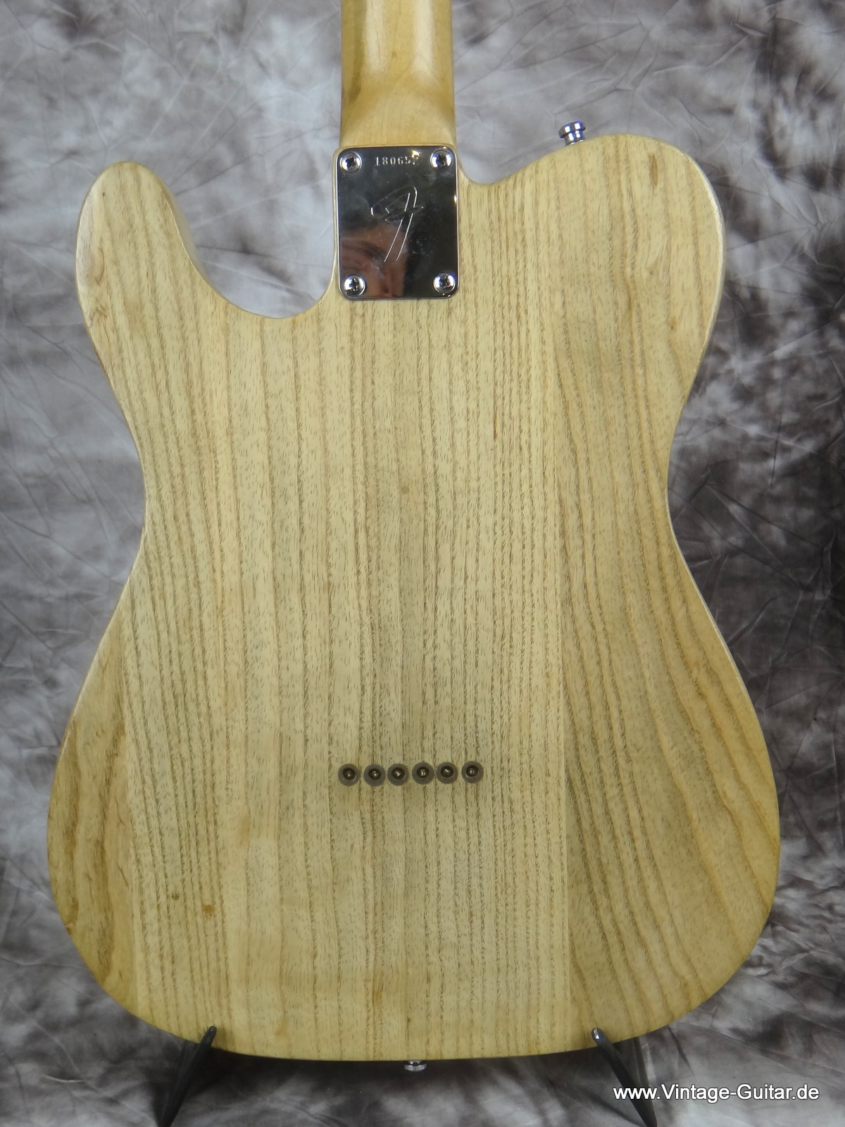 Fender_Telecaster-1966-refinished-004.JPG