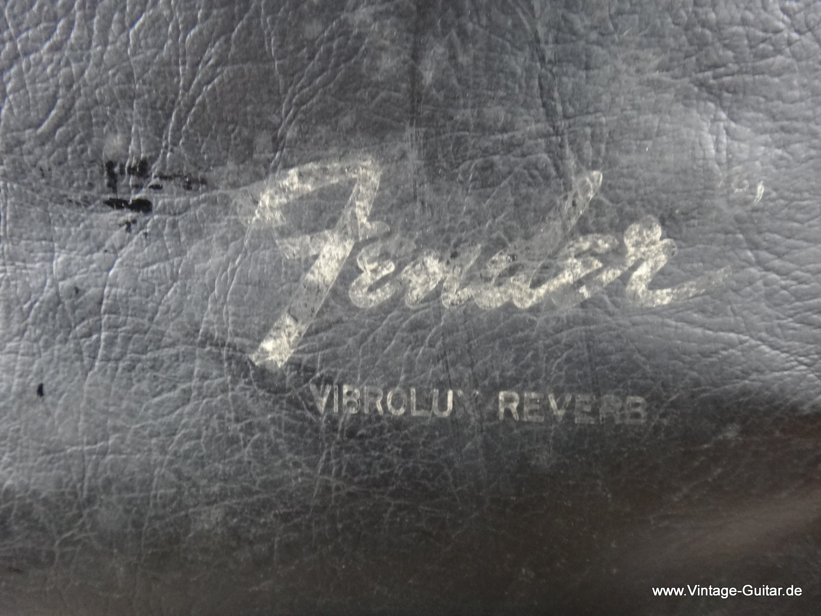 Fender-_Vibrolux-Reverb-1971-008.JPG
