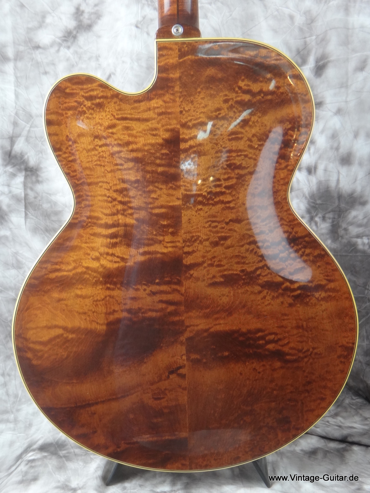 Gibson-L-12-Premium-1948-natural-012.JPG