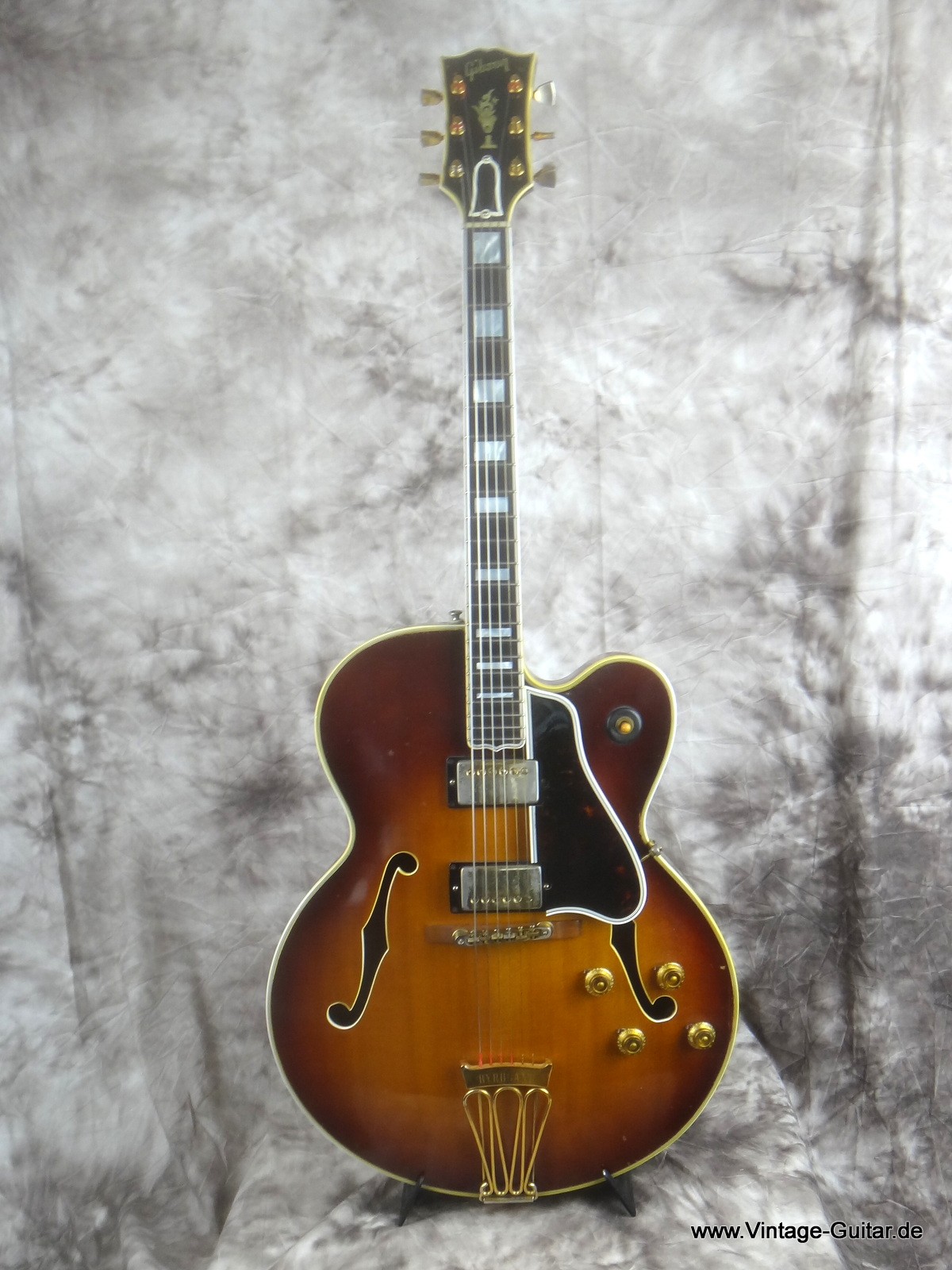 Gibson_Byrdland-1960_sunburst-PAFs-001.JPG