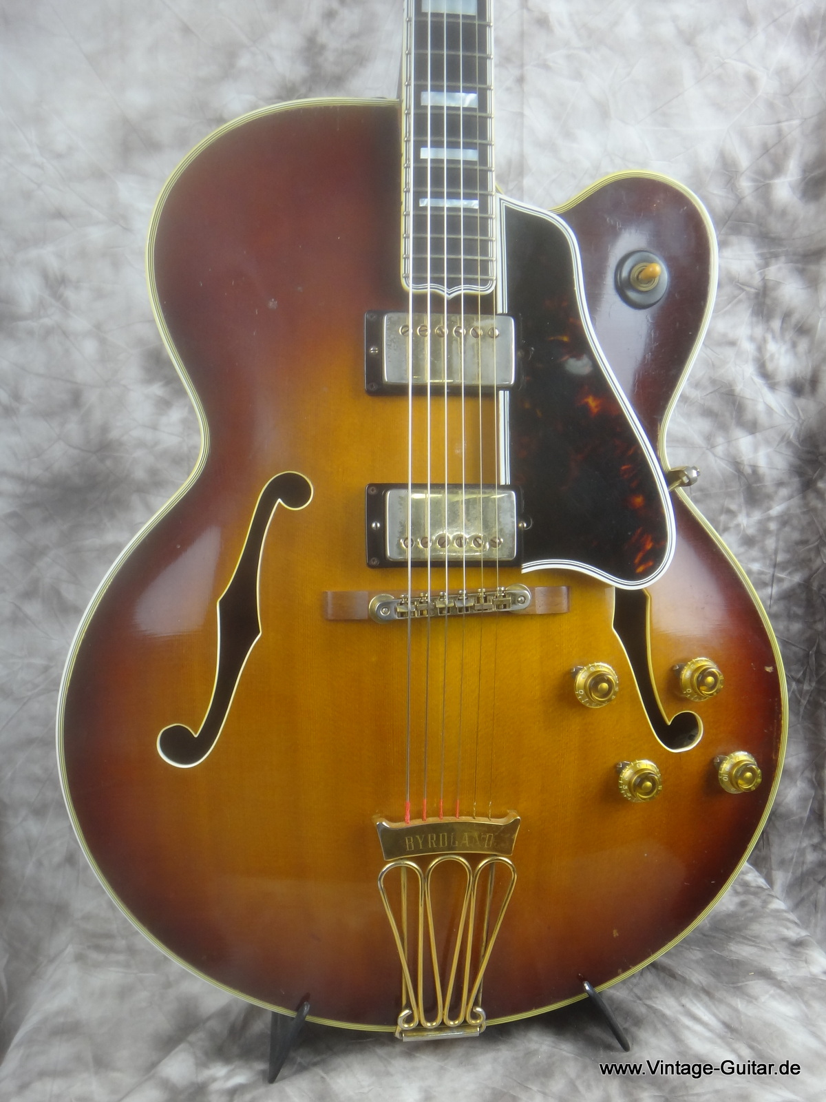 Gibson_Byrdland-1960_sunburst-PAFs-002.JPG