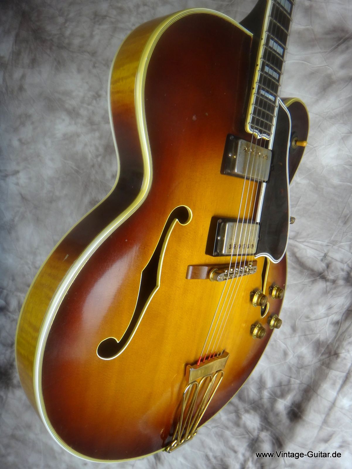 Gibson_Byrdland-1960_sunburst-PAFs-007.JPG