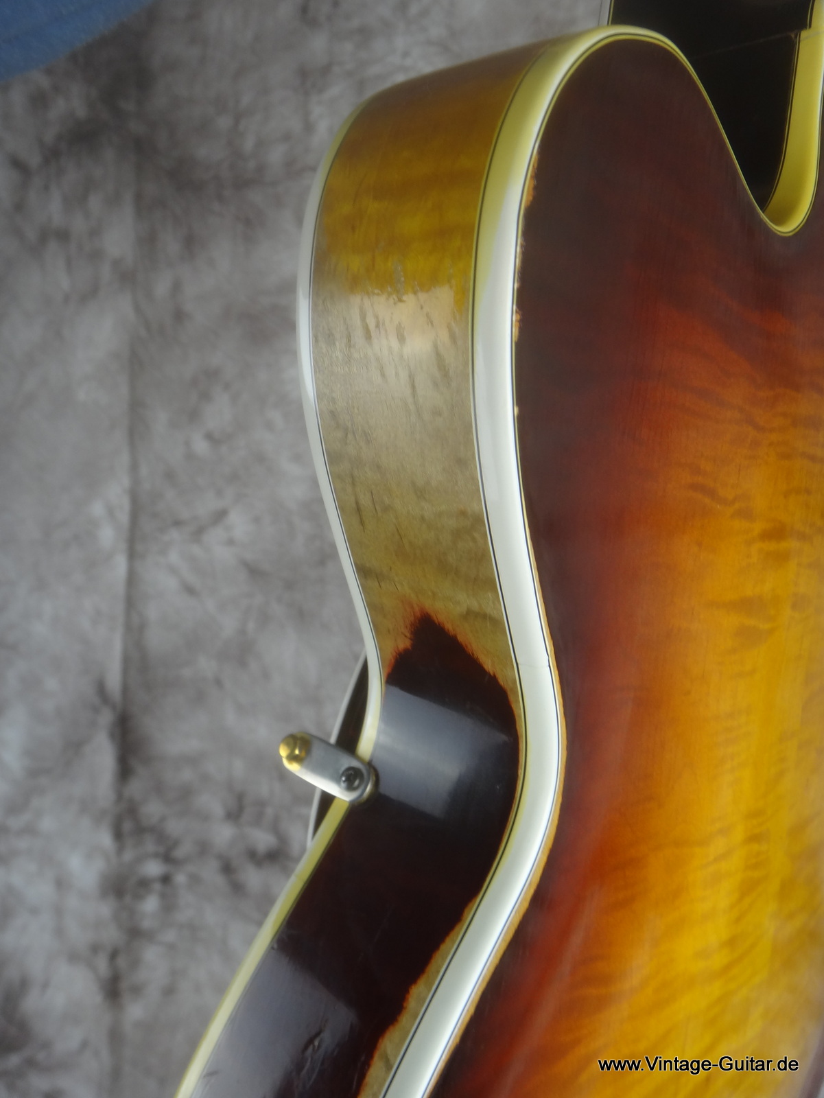 Gibson_Byrdland-1960_sunburst-PAFs-010.JPG