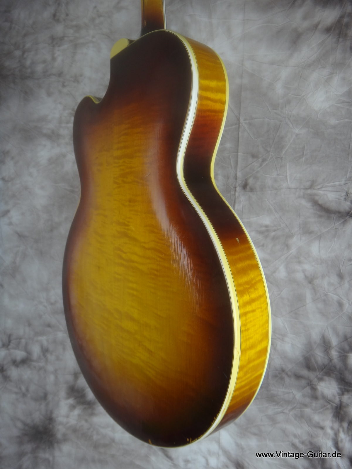 Gibson_Byrdland-1960_sunburst-PAFs-012.JPG