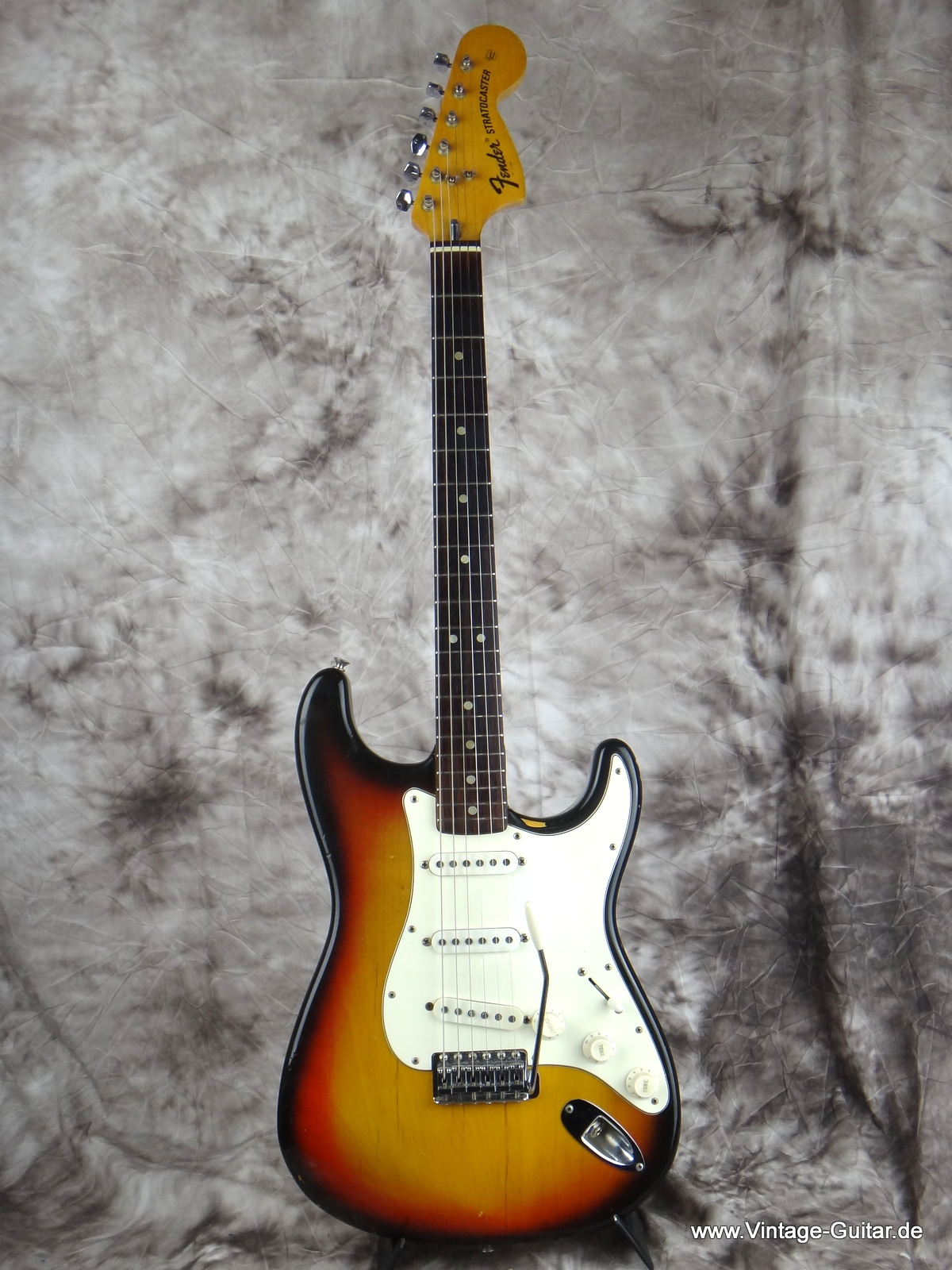 Fender-Stratocaster_1973-sunburst_excellent_condition-001.JPG