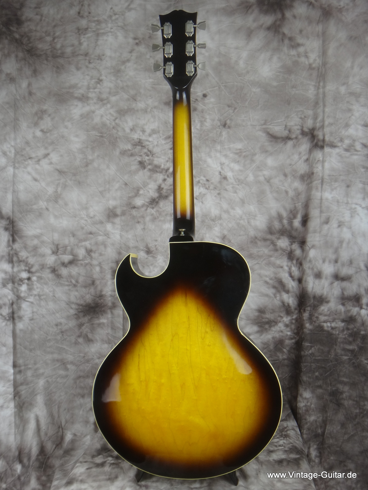 Gibson_ES-175D-sunburst-003.JPG