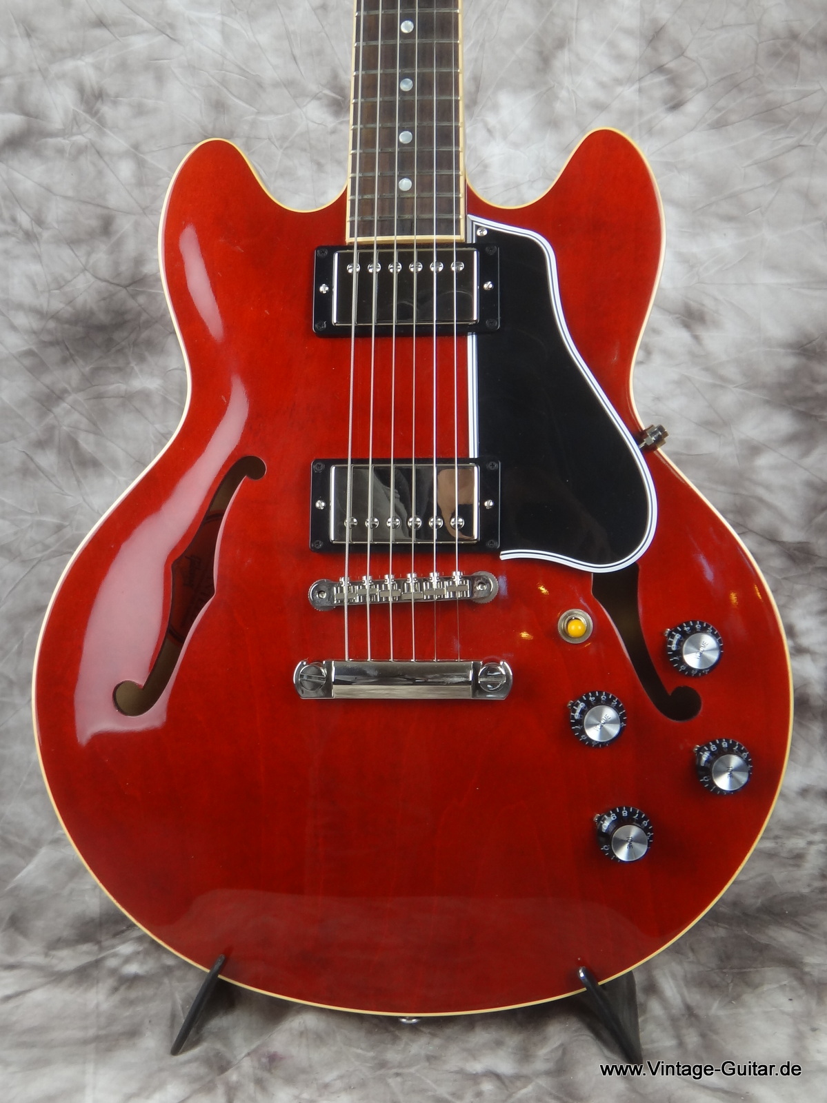 Gibson_ES-339-small_body-cherry-red-002.JPG