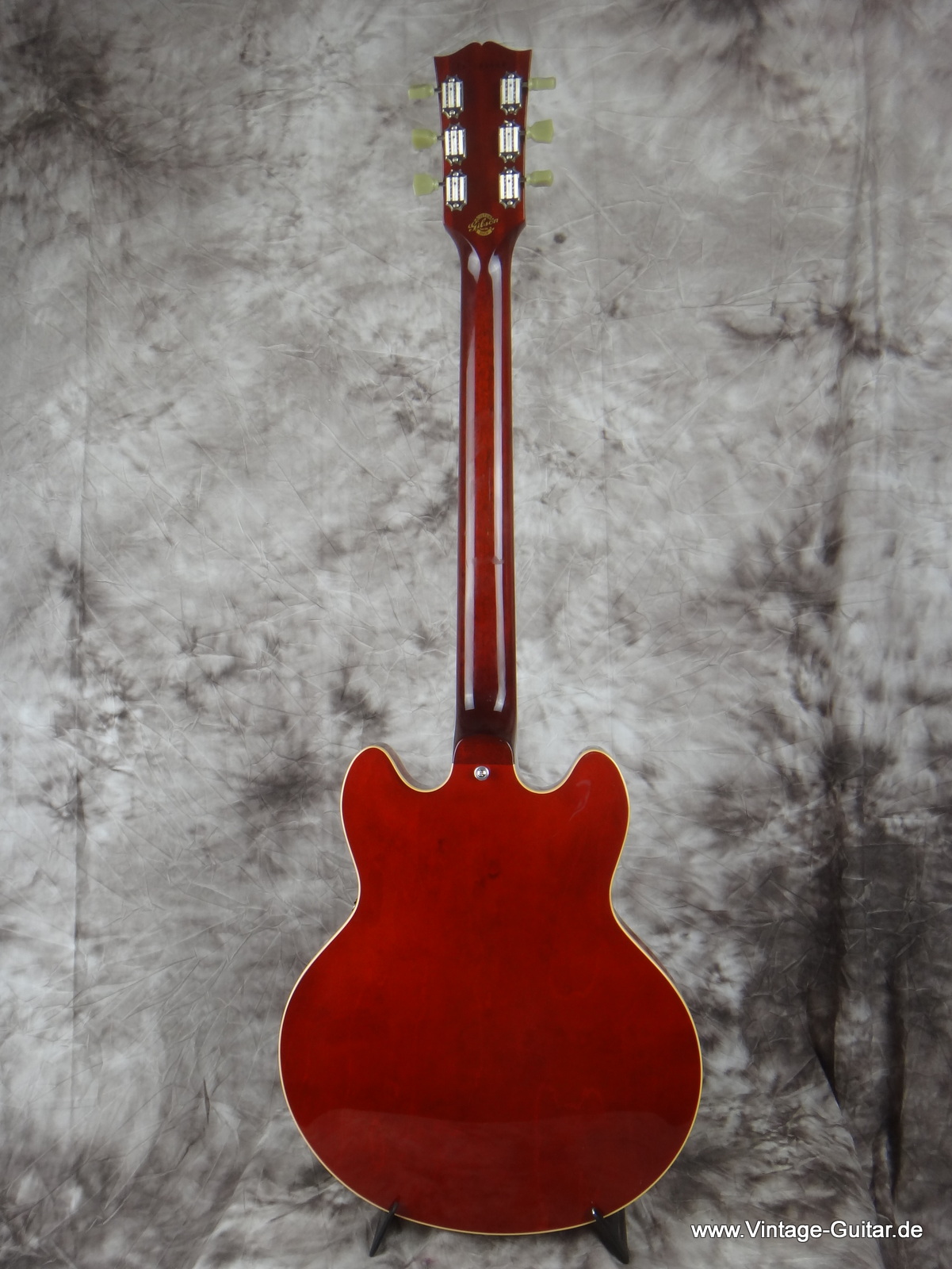 Gibson_ES-339-small_body-cherry-red-003.JPG
