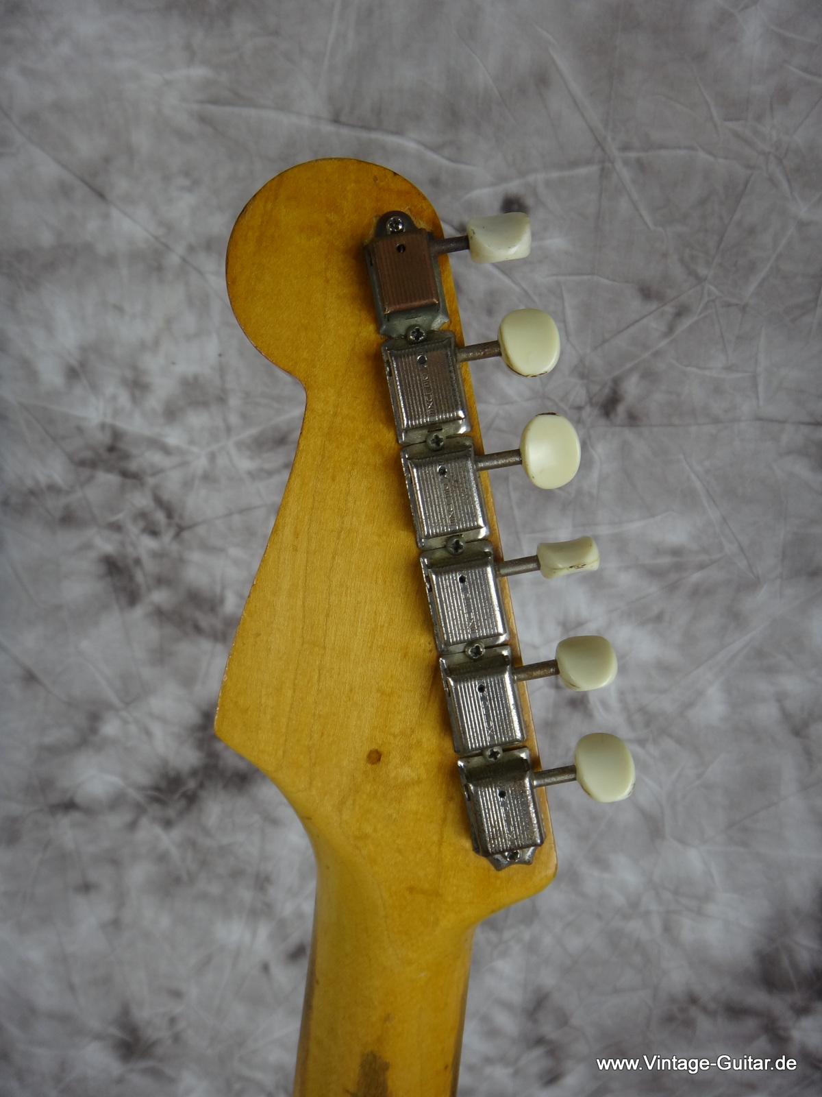 Fender_Musicmaster-1956-004.JPG
