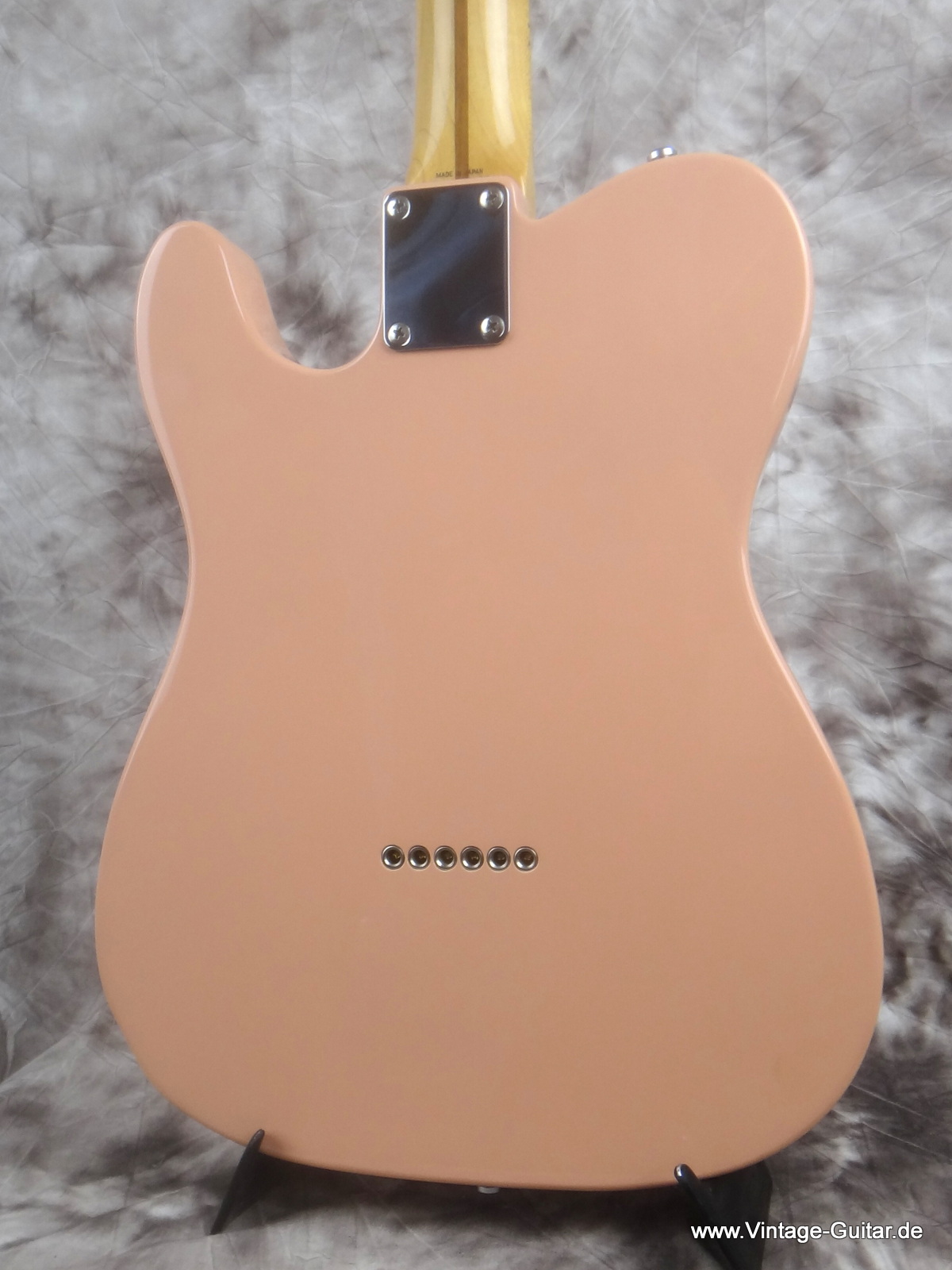 Fender_Telecaster-50s-Resissue-shell-pink-003.JPG