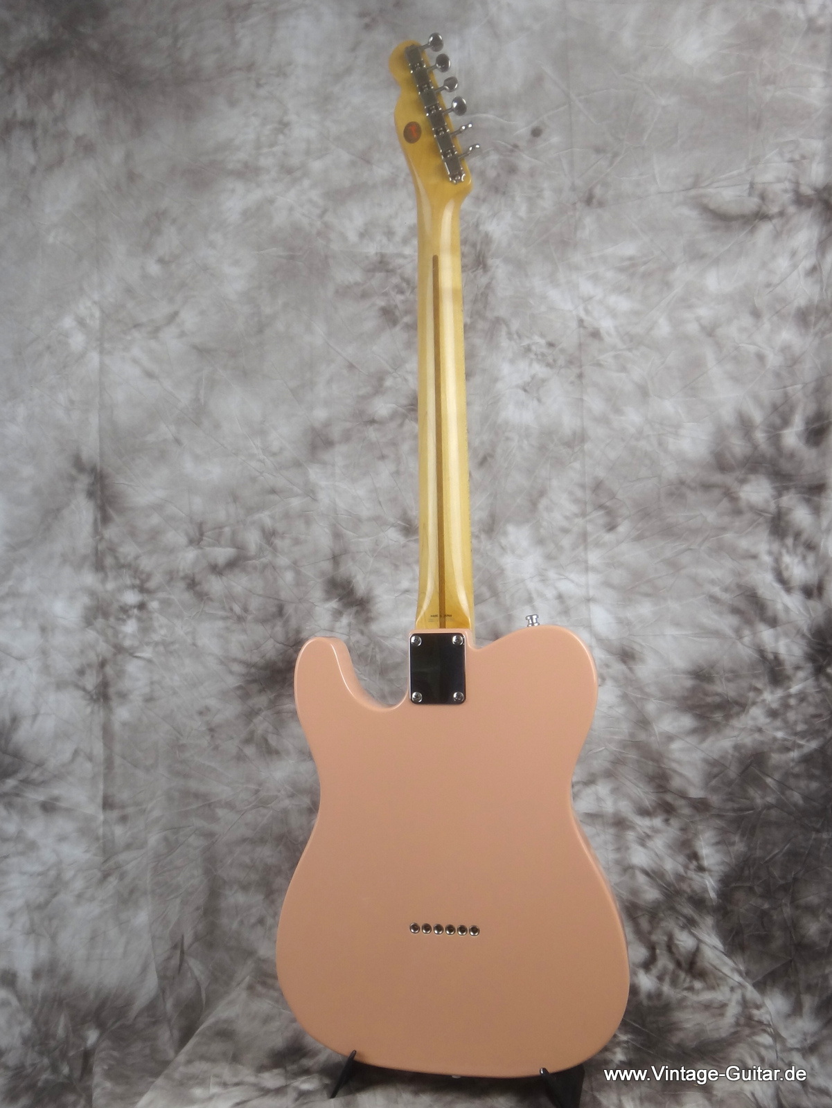 Fender_Telecaster-50s-Resissue-shell-pink-004.JPG