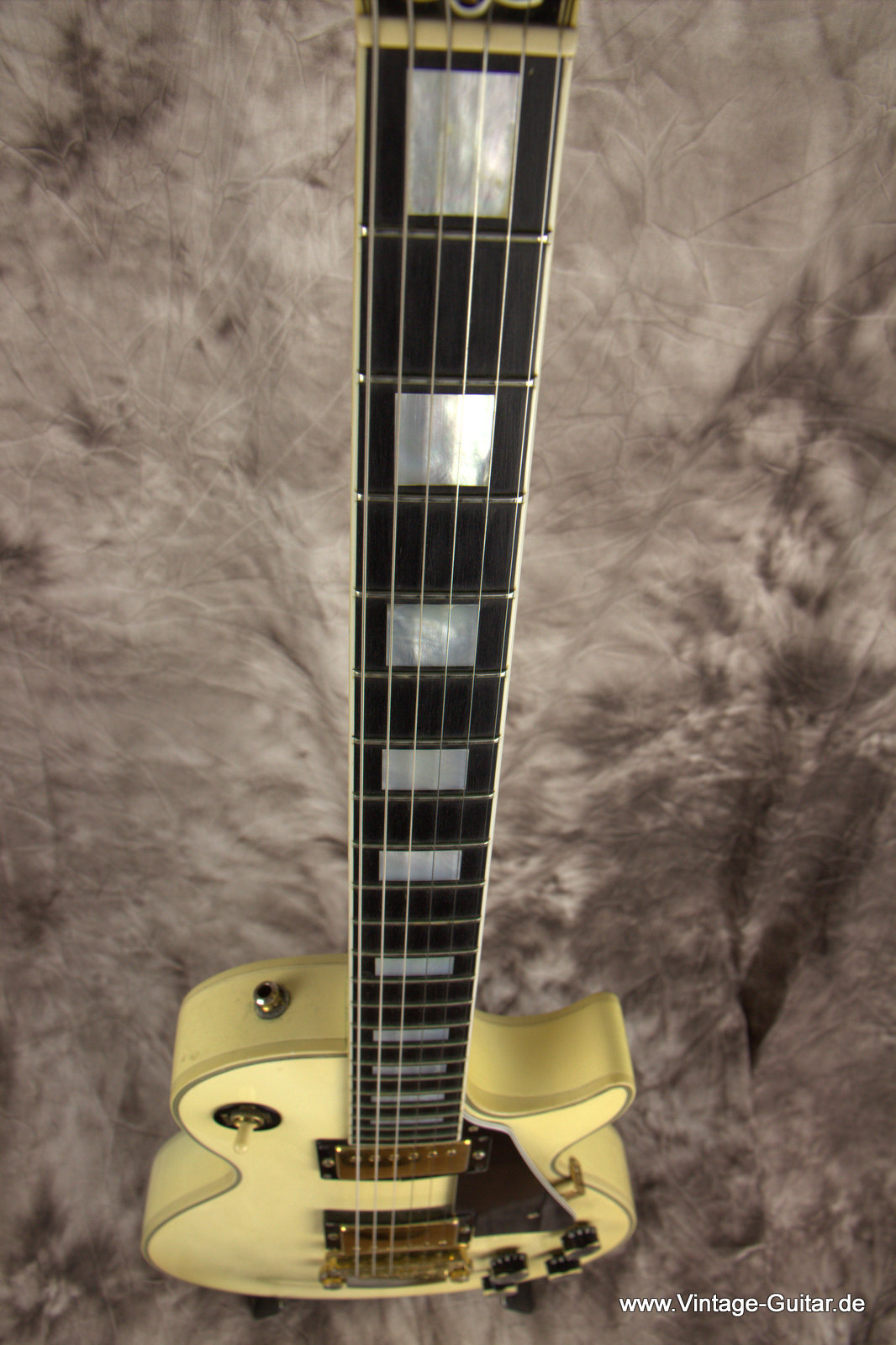 Gibson_Les-Paul-Custom-1990-007.jpg