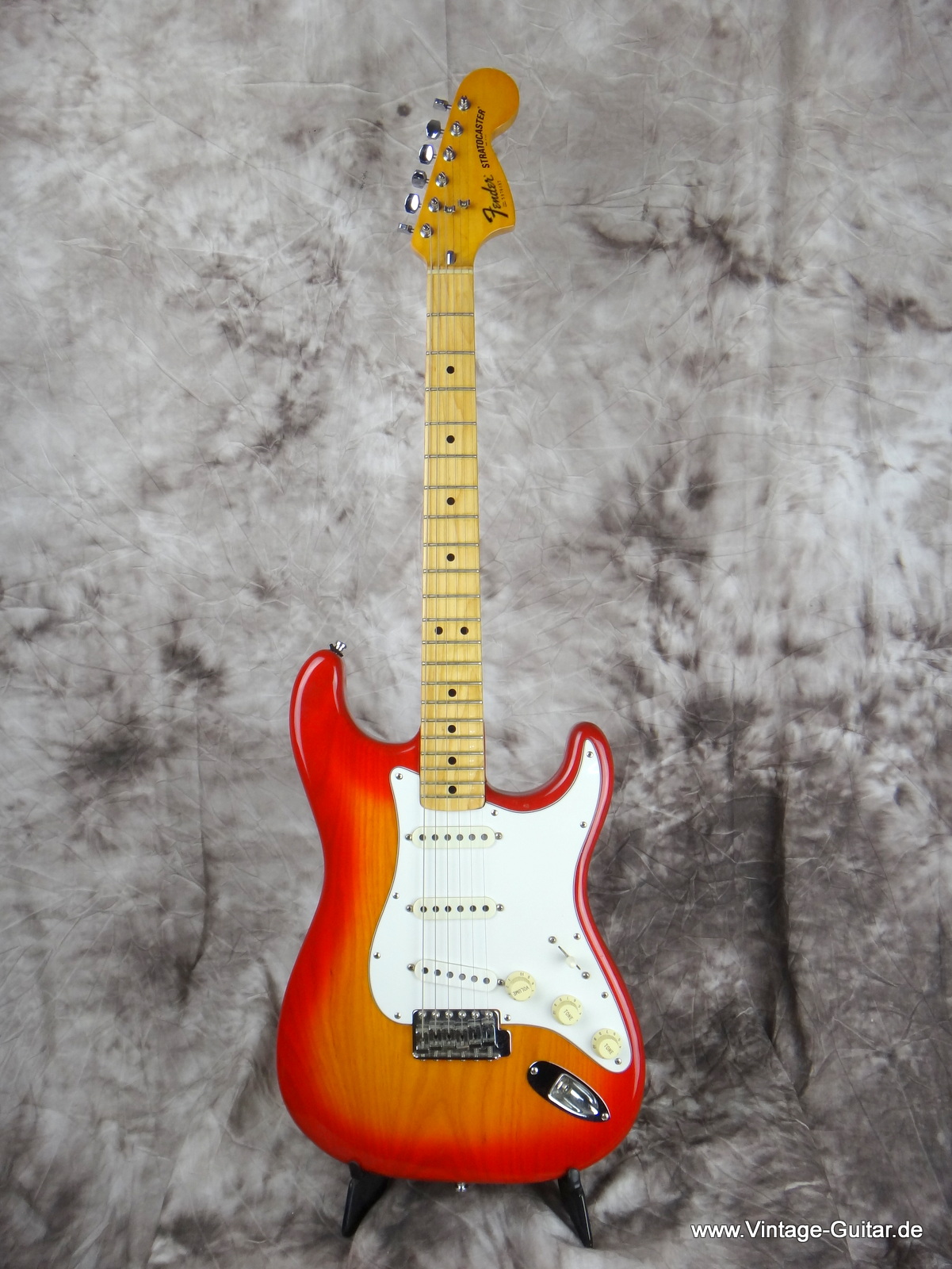Fender_Stratocaster_sienna-burst_1979-001.JPG