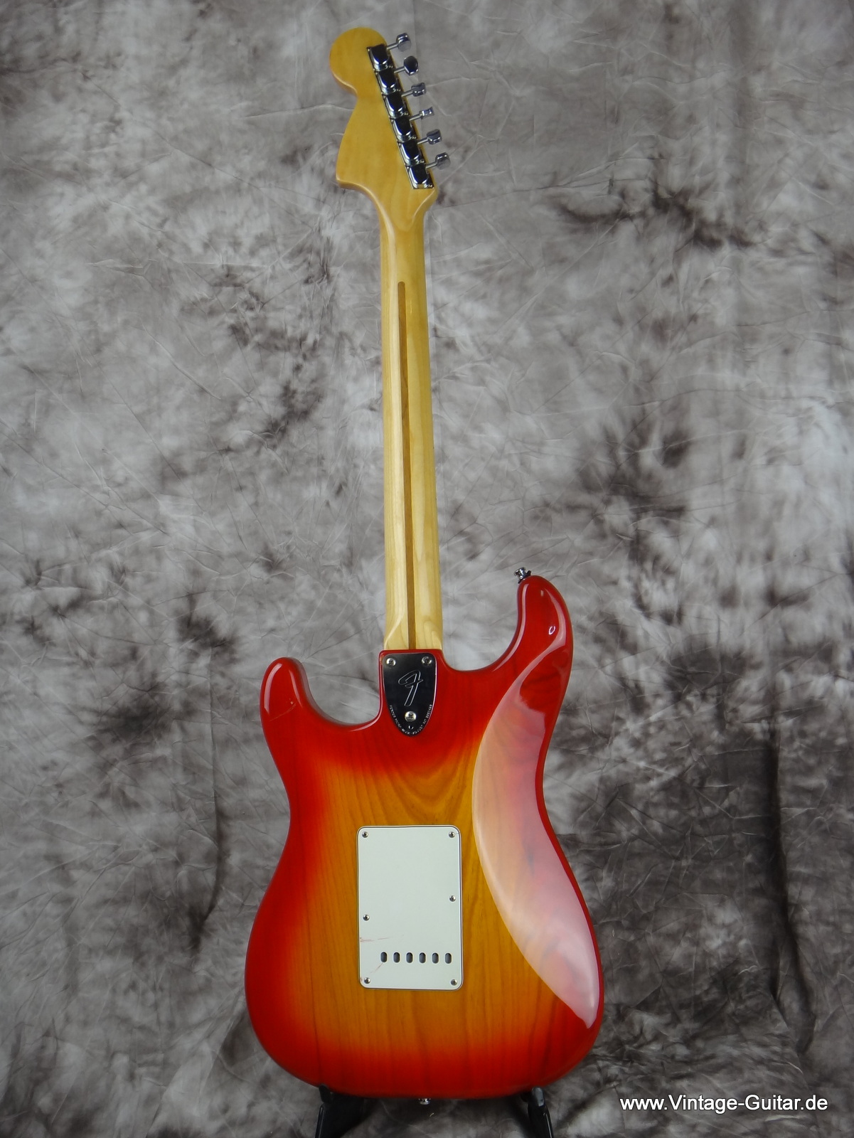 Fender_Stratocaster_sienna-burst_1979-003.JPG