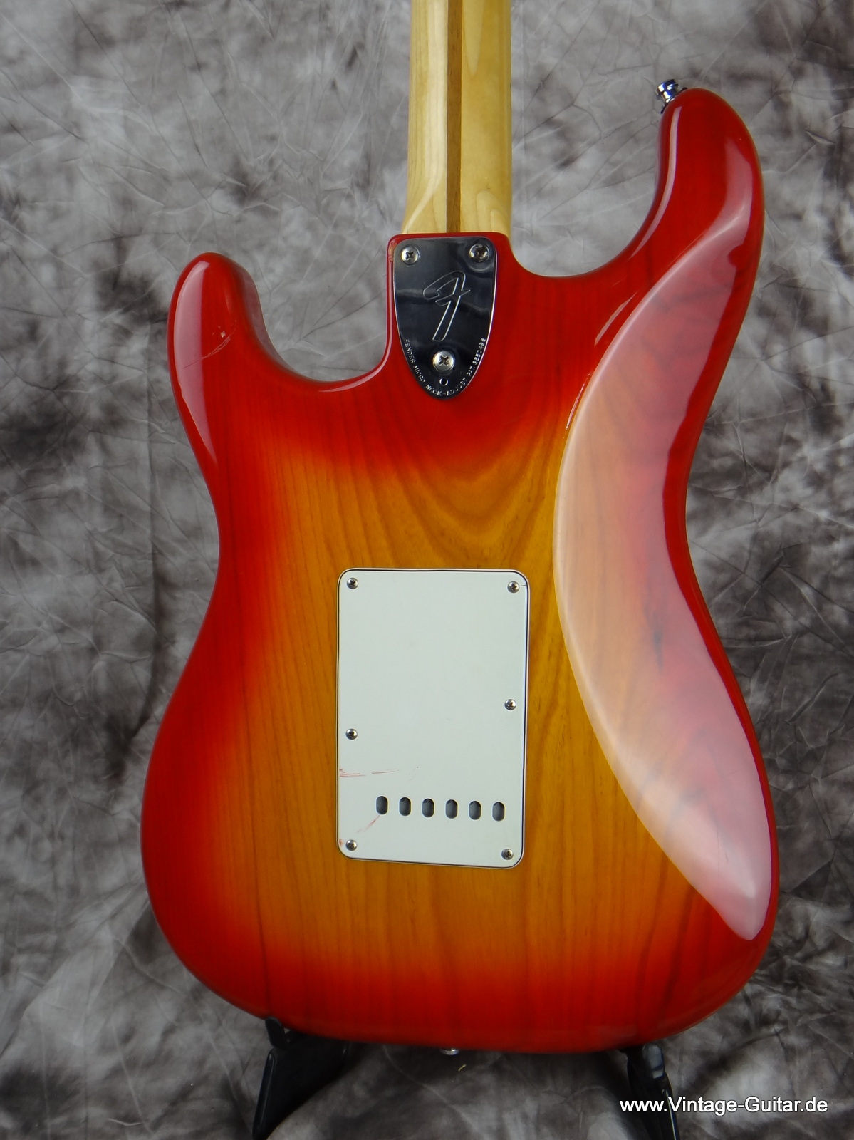 Fender_Stratocaster_sienna-burst_1979-004.JPG