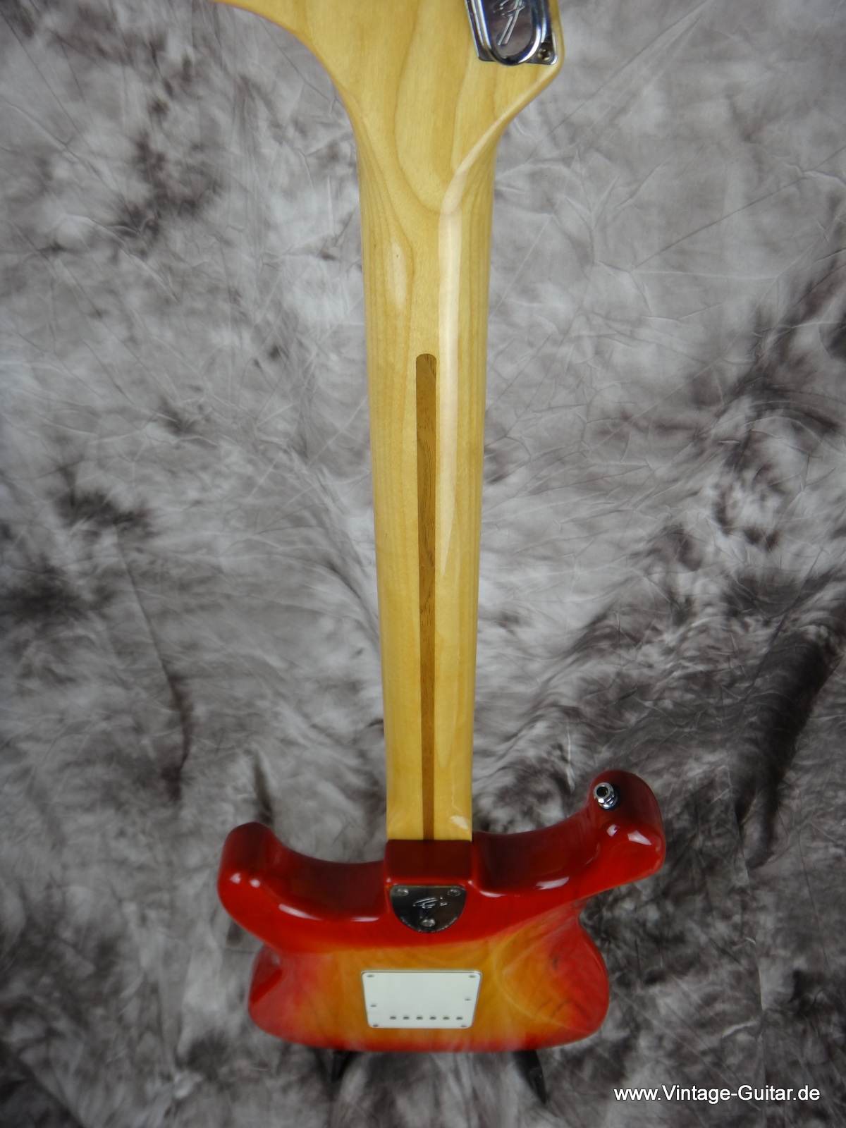Fender_Stratocaster_sienna-burst_1979-008.JPG