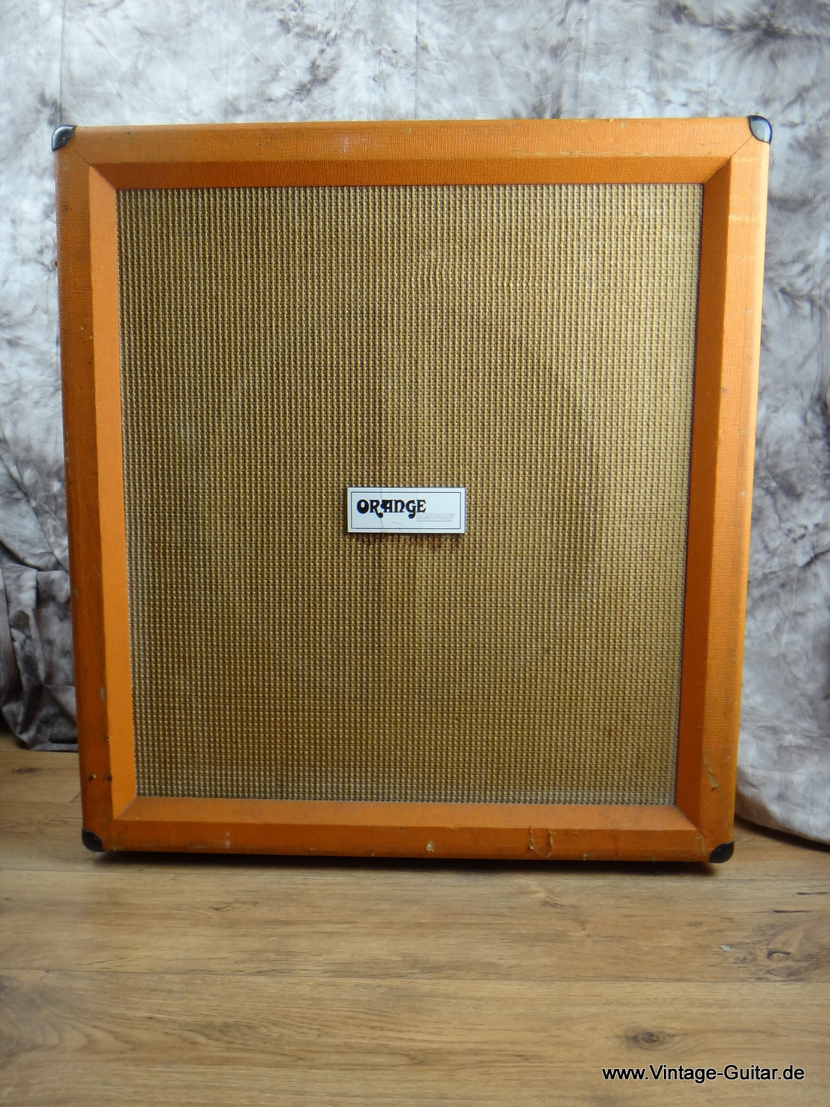 Orange-Cabinet-18-inch-bass-001.JPG
