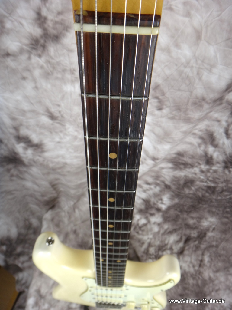 Fender_Stratocaster_1963-olympic-white-refinished-007.JPG
