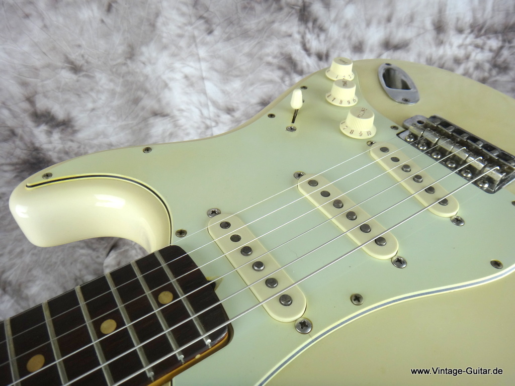Fender_Stratocaster_1963-olympic-white-refinished-009.JPG