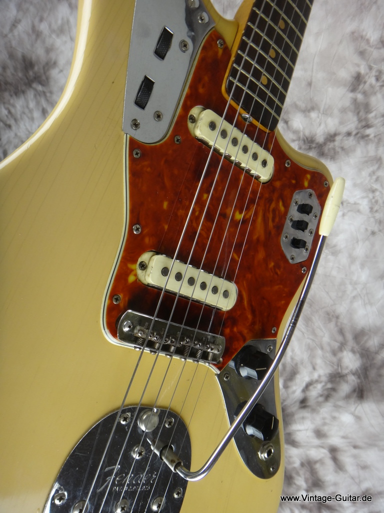Fender_Jaguar_1963-desert-sand-008.JPG