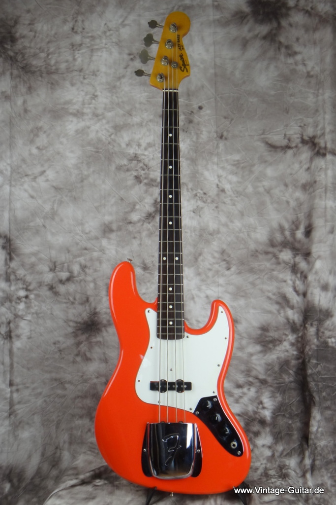 Fender-Squier-Jazz-Bass-fiesta-red-Hollies-Eric-Haydock-001.JPG