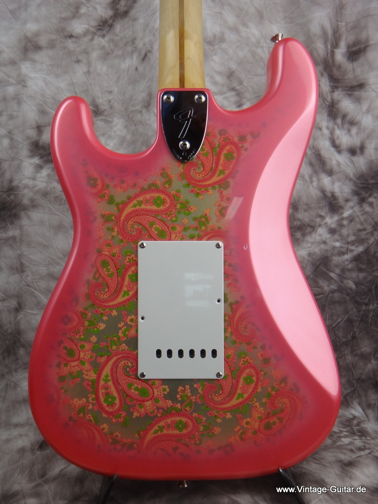 Fender-Stratocaster_pink-paisley_Japan-004.JPG