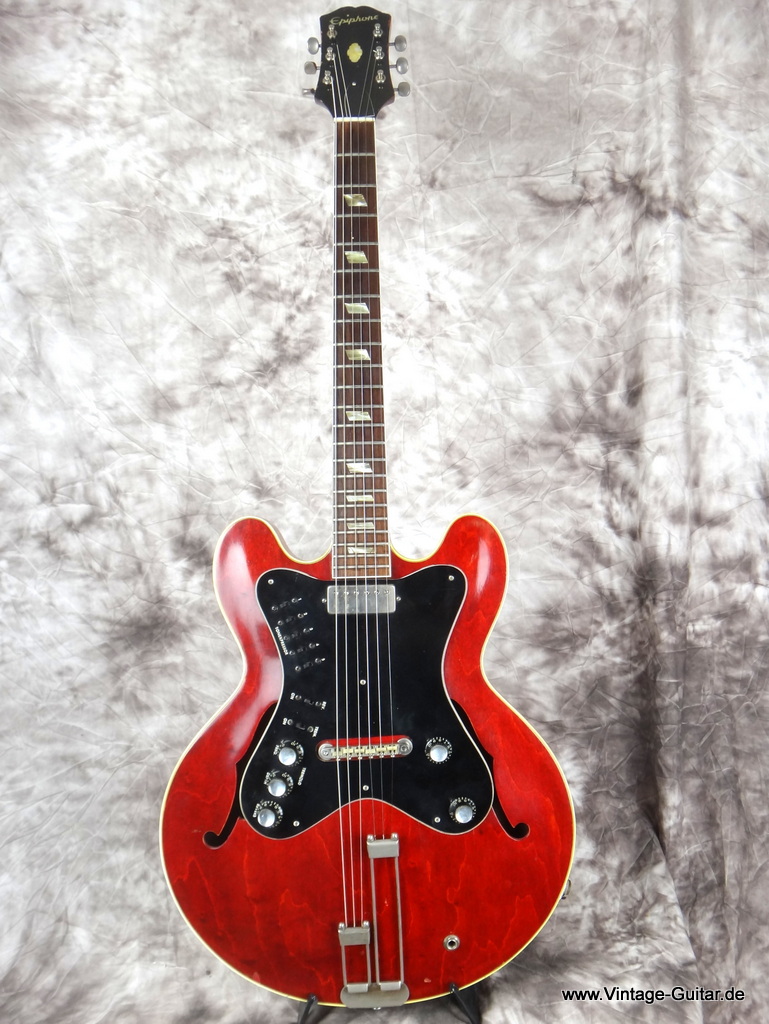 Epiphone-Professional-Amp-and-Guitar-1962-002.JPG