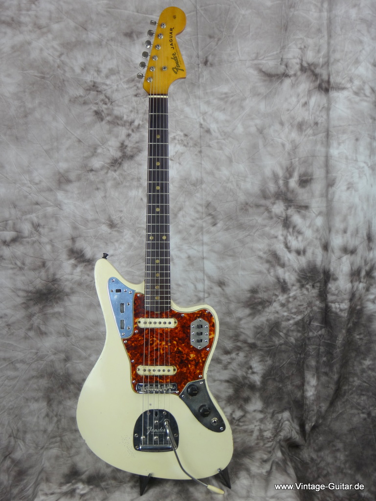 Fender_jaguar-olympic_white-refinished_1963-001.JPG