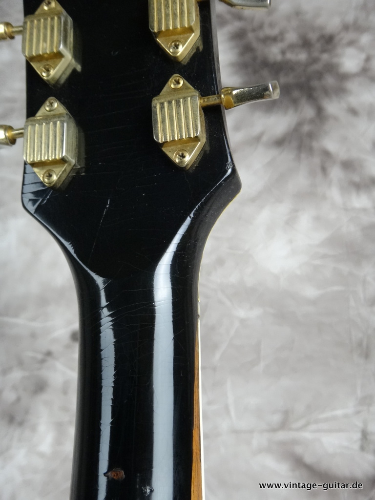Gibson-Les-Paul-Custom-1969-black-009.JPG