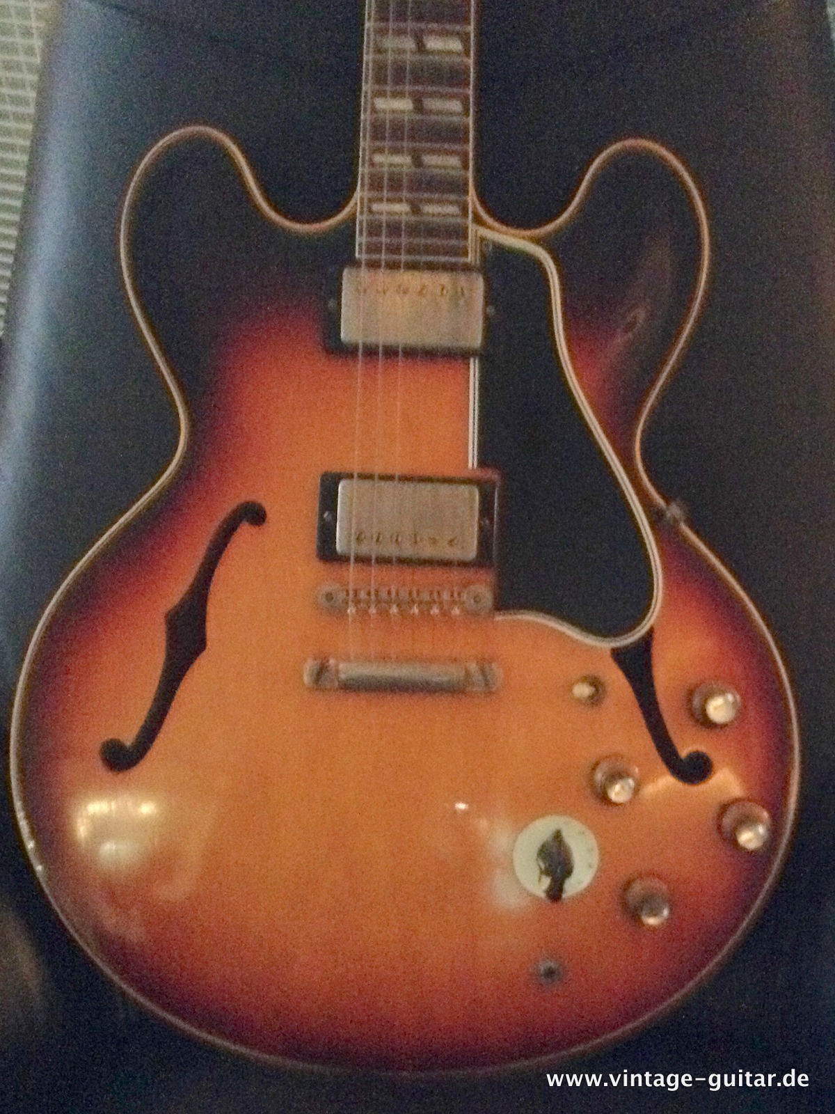 Gibson-ES-345-TD-1960-sunburst-002.JPG