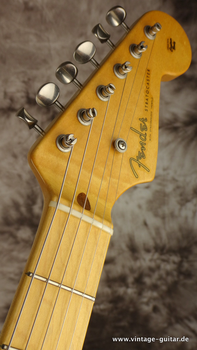 Fender-Stratocaster-1954-Custom-Shop_masterbuilt-2004-Galuszka-007.JPG