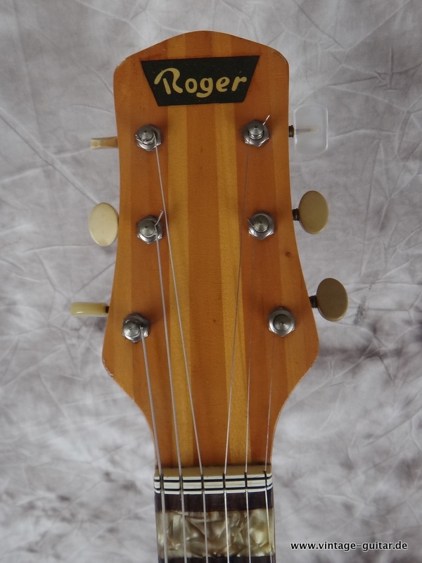 Roger-Junior-Cutaway-1960-003.JPG