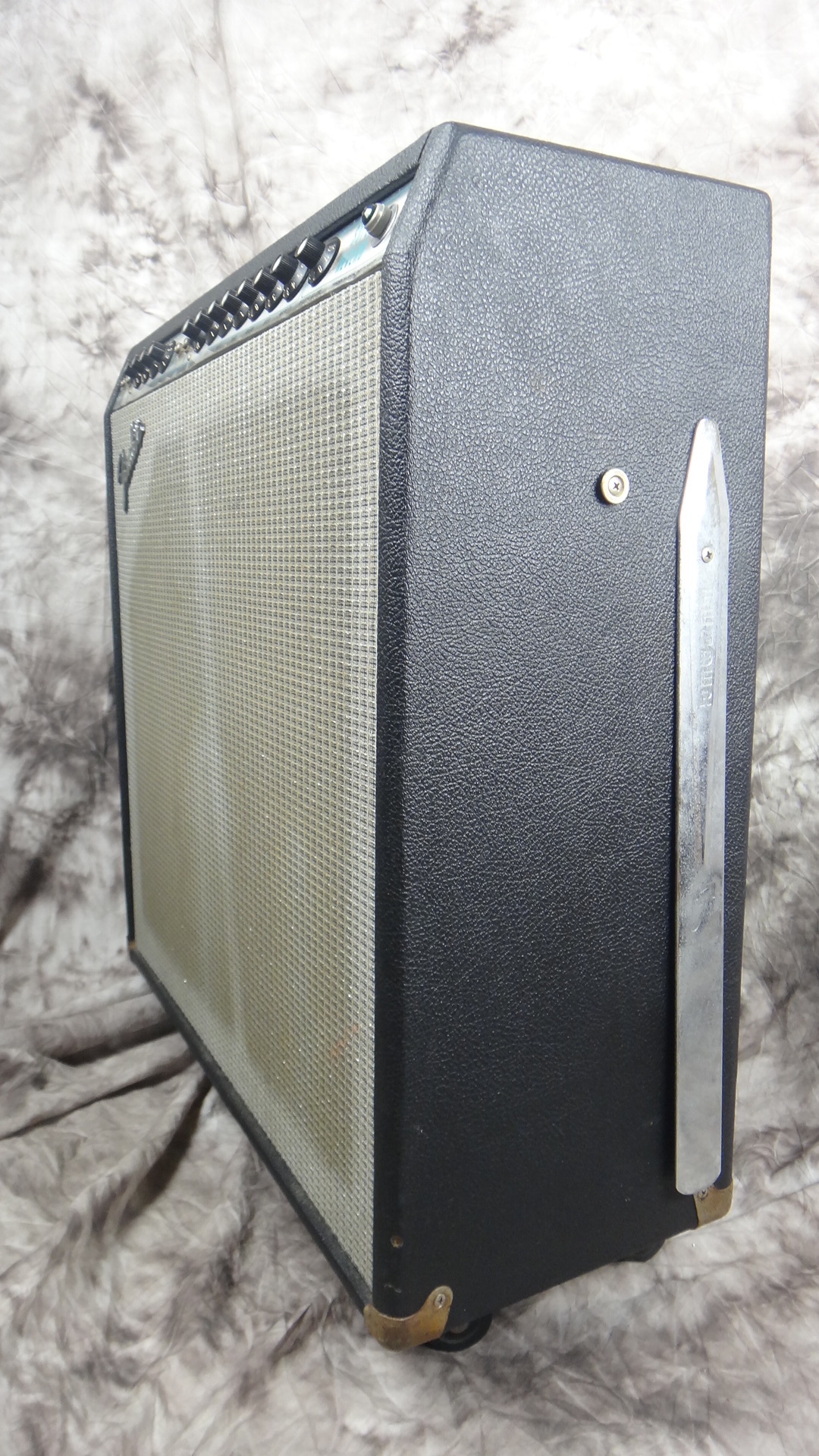 Fender-Super-Reverb_1980-silverface-004.JPG