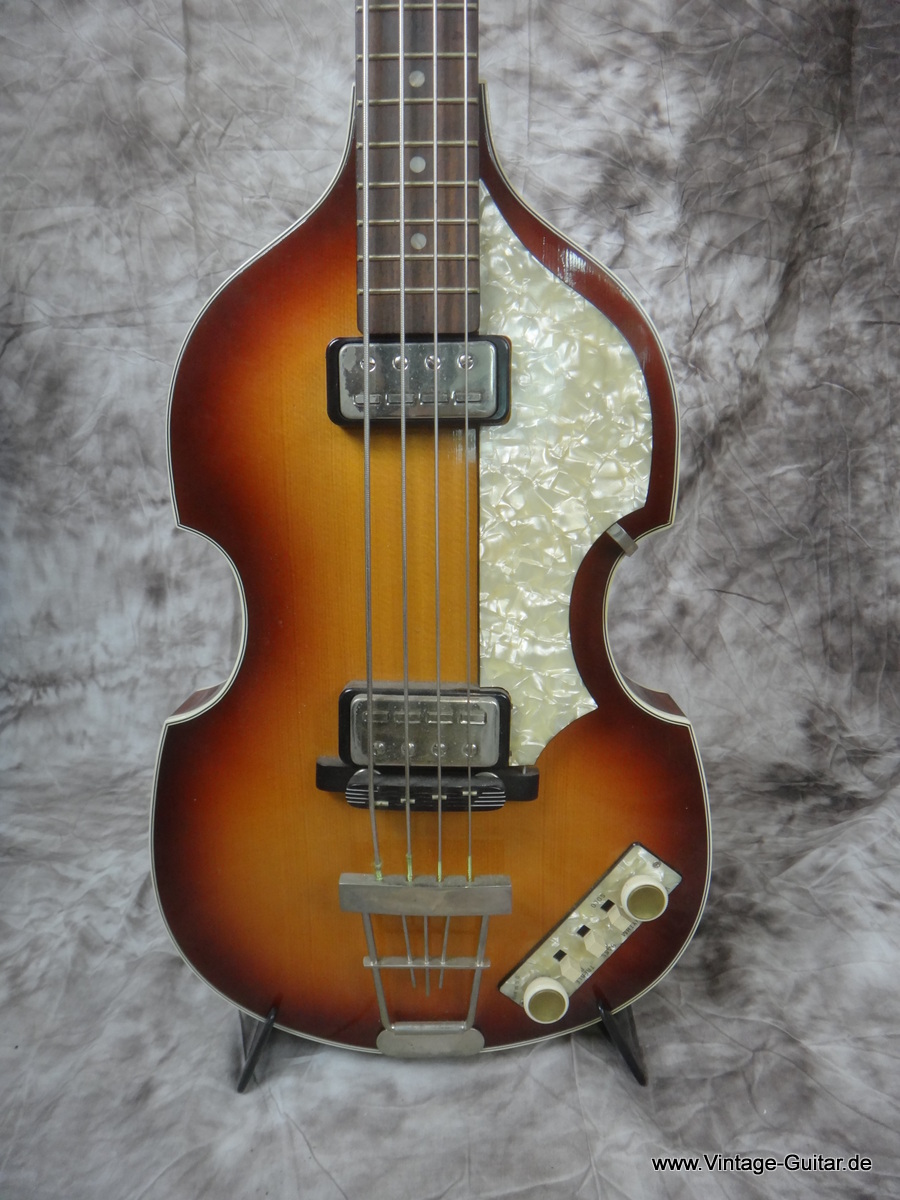 Hofner-Violin-Bass-500-1-1965.JPG