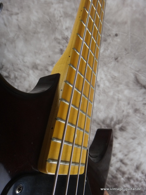 Gibson-Grabber-Bass-1975-005.JPG