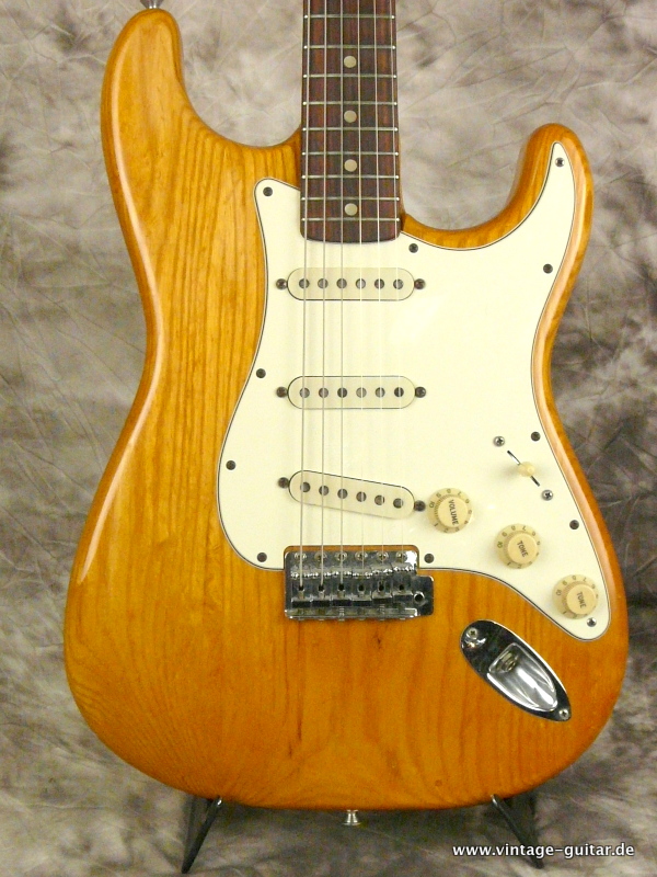 Fender_Stratocaster-1975-natural-rosewood-neck-002.JPG