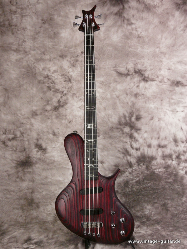 Ritter-Bass-R8-Singlecut-sandblasted-001.JPG