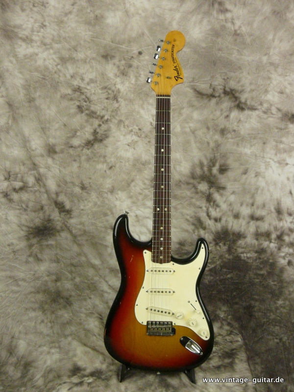 Fender-1969-Stratocaster_sunburst-001.JPG