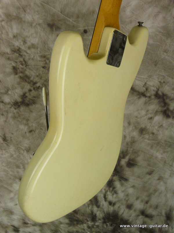 Fender_Mustang_olympic-1965-white-009.JPG