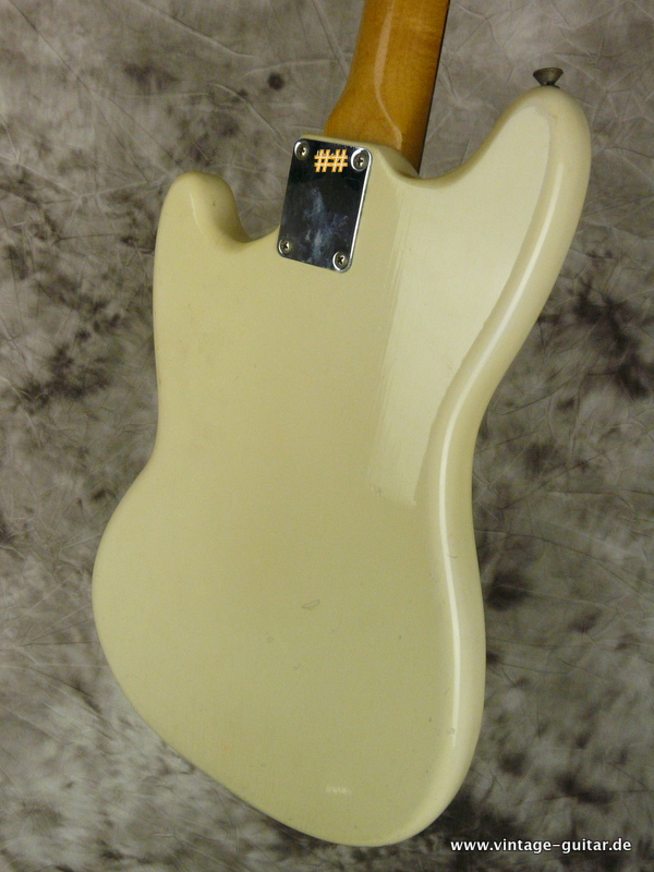 Fender_Mustang_olympic-1965-white-010.JPG