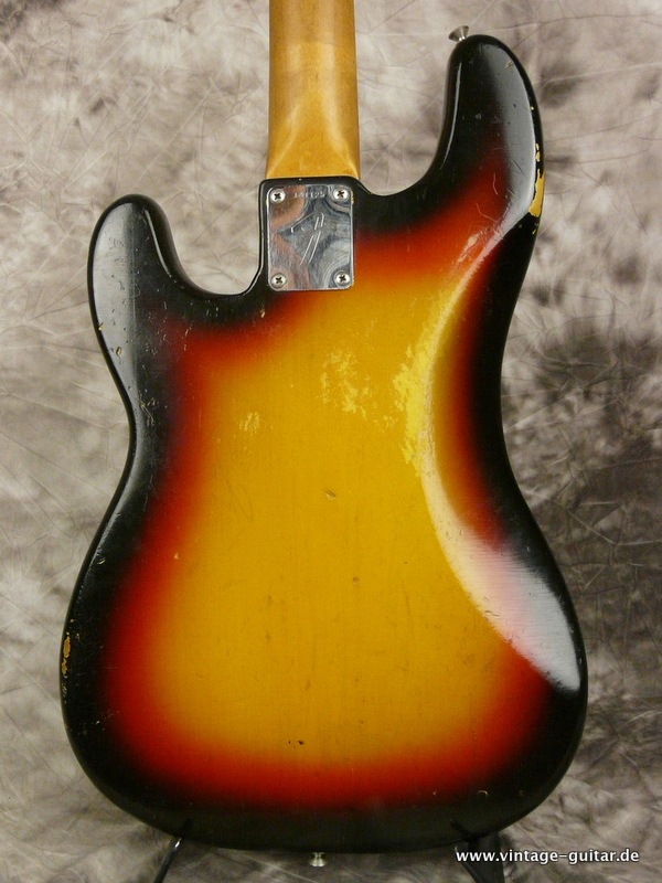 Fender_Precision_Bass_1966_sunburst-004.JPG